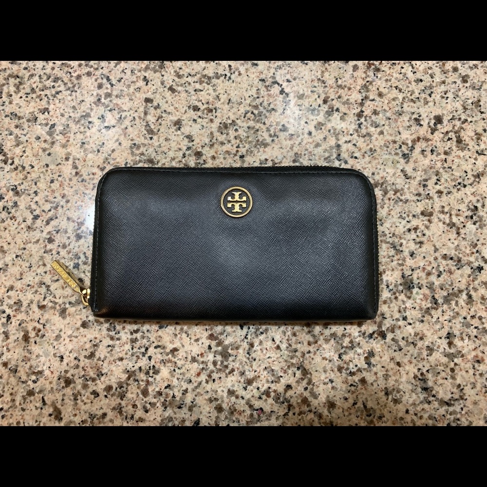 Tory Burch wallet